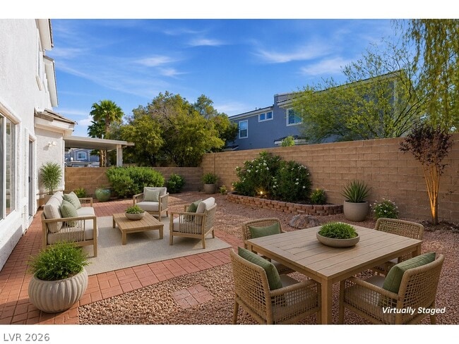 Building Photo - 236 Charming Ct