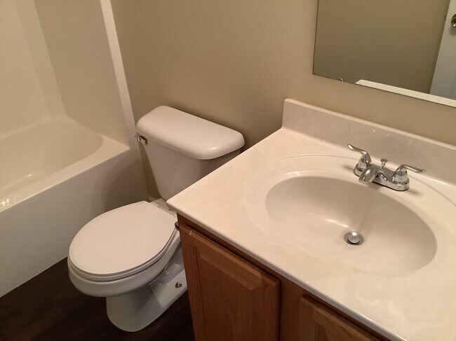 Building Photo - 94 Heathermere Drive