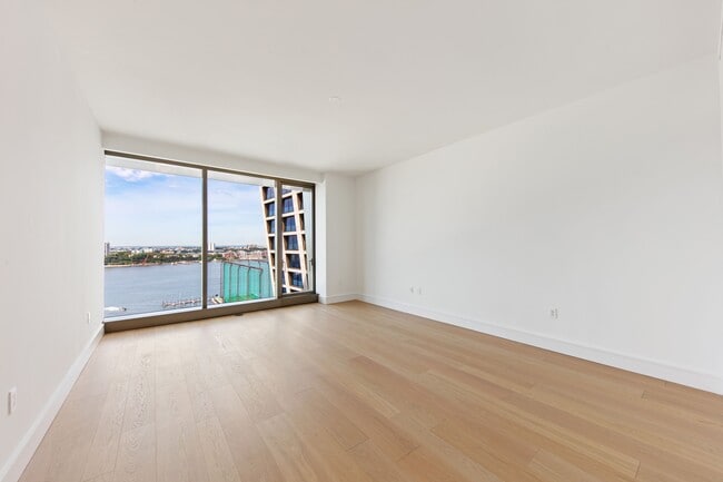 Building Photo - 500 W 18th St