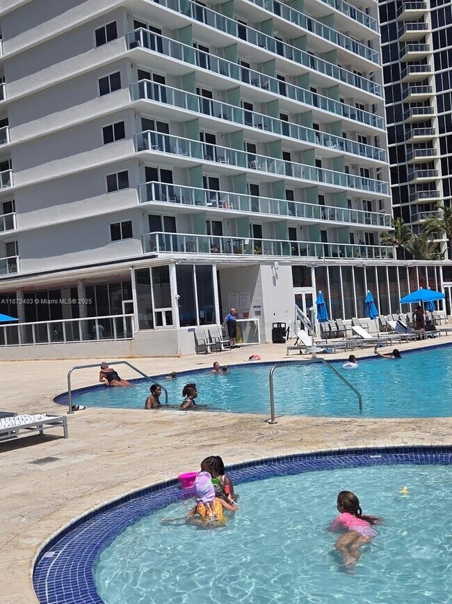 Building Photo - 19201 Collins Ave