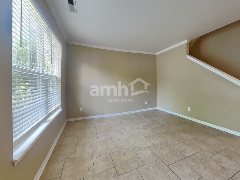 Building Photo - 409 Stobhill Ln