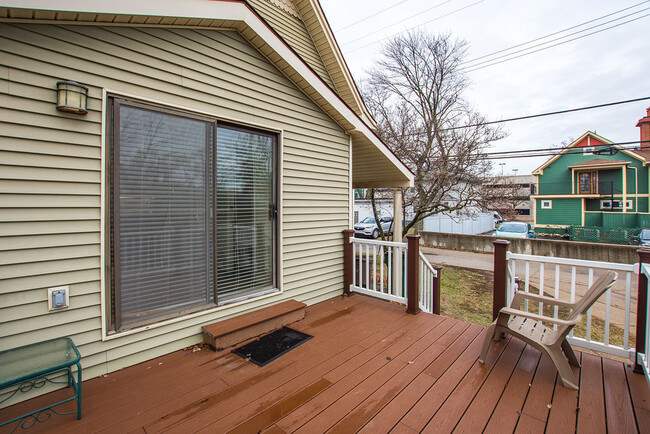 Deck - 315 9th St