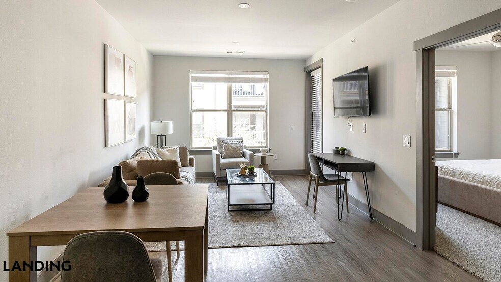 Building Photo - 2650 S McDonald St