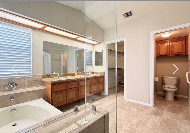 Building Photo - FABULOUSLY CLEAN AND CHARMING HOME IN THE LAKES COMMUNITY OF SOUTHWEST LAS VEGAS