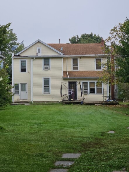 rear deck on left - 426 W Front St