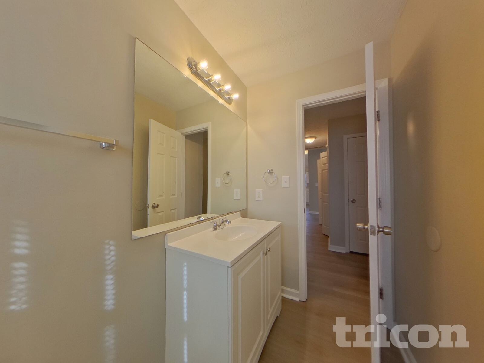 Building Photo - 4122 Autumn Lake Dr