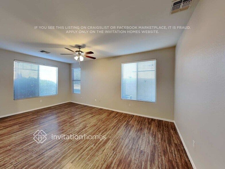 Building Photo - 14913 N 153rd Ave