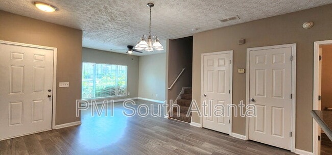 Building Photo - 1745 Carrington Dr