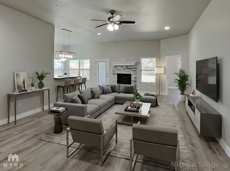 Building Photo - 375 E 9th St