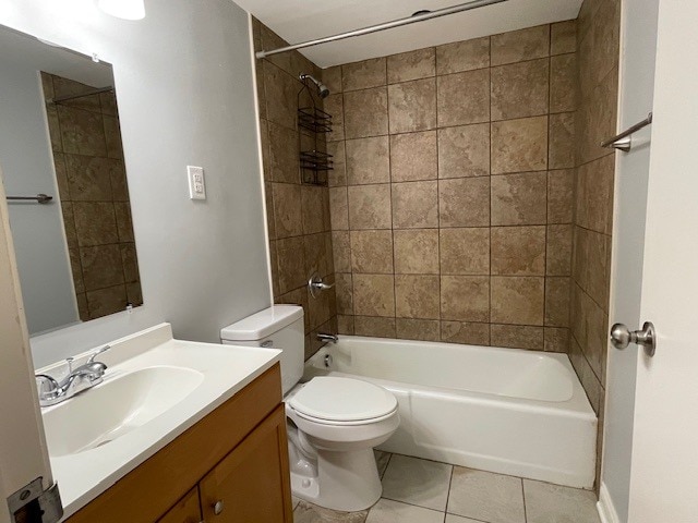 Bath shows flooring - 444 S Ashland Ave