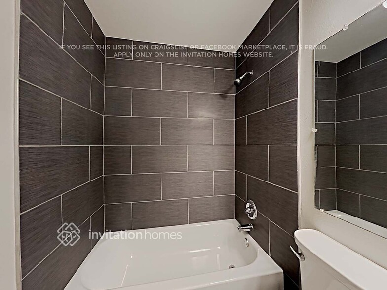 Building Photo - 2960 Reuben Dr