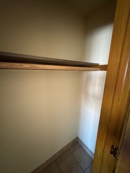 Building Photo - 464 Maryland Ave W