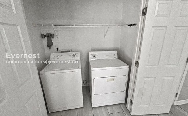 Building Photo - 322 Shelby Forest Dr