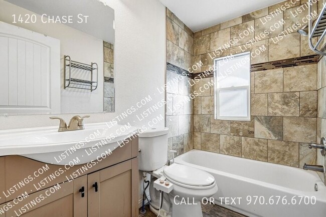 Building Photo - 1420 Chase St