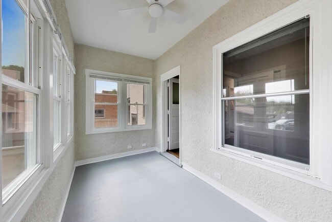 Building Photo - 2611 Eastwood Ave