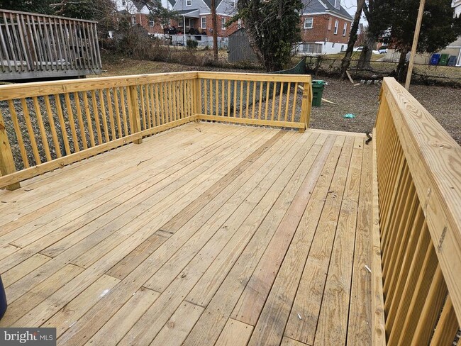 Building Photo - 5416 Radecke Ave