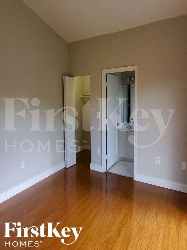 Building Photo - 17655 SW 146th Ct