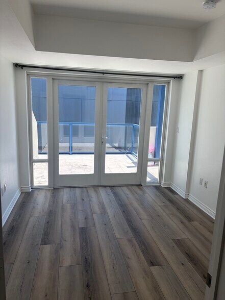 Building Photo - 875 G St