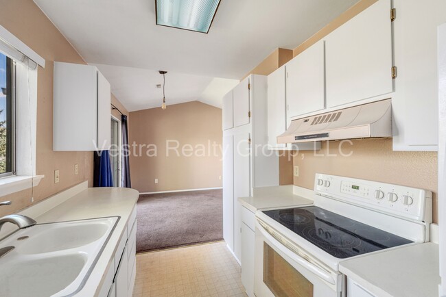 Building Photo - 2265 S Buckley Rd