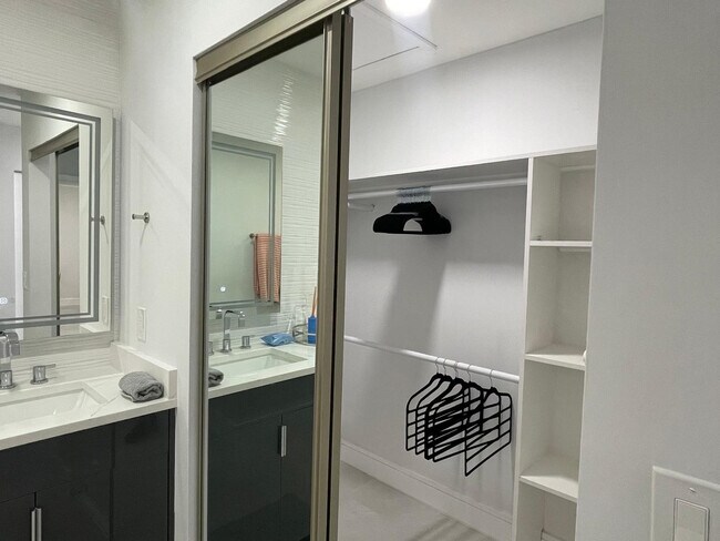 Building Photo - 9319 Pecky Cypress Ln