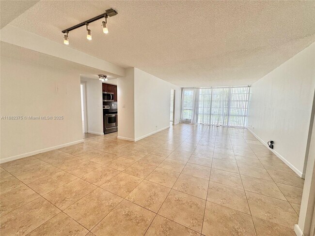 Building Photo - 230 174th St