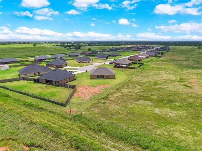 Building Photo - 12422 NE Stone Ridge Ln