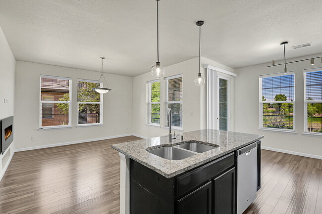 Building Photo - $3,150.00, 3 bed, 2 bath, located in Cente...