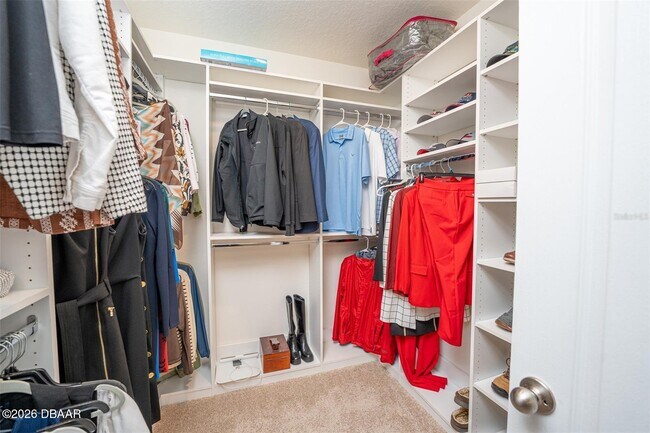 Building Photo - 1326 Middle Lk Dr