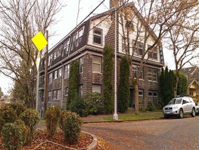 Building Photo - Montrachet