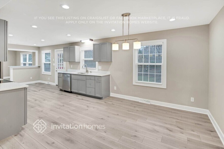 Building Photo - 6613 Fairlawn Rd