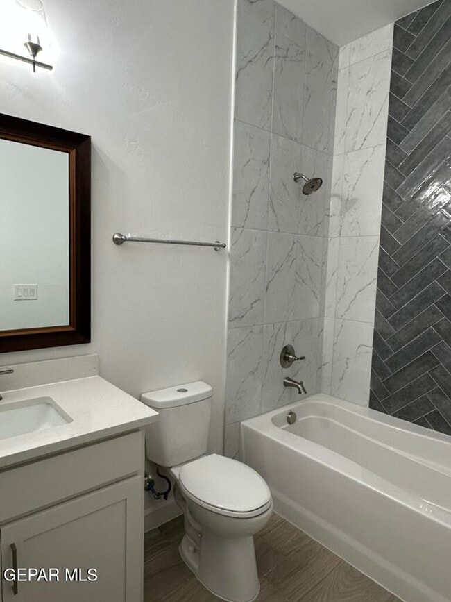 Building Photo - 135 Bonnie Trl