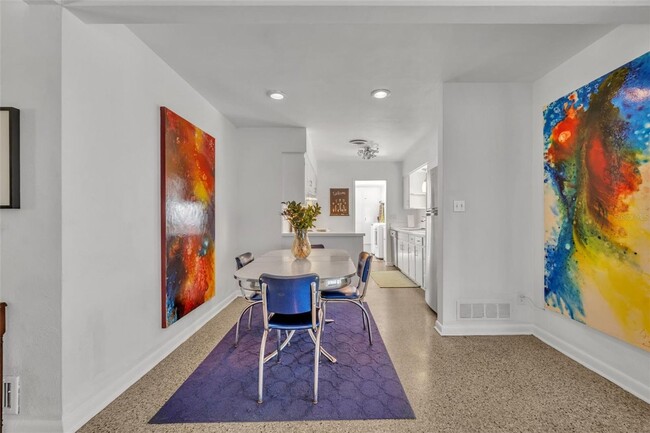 Building Photo - Fabulous & Furnished in Winter Park!