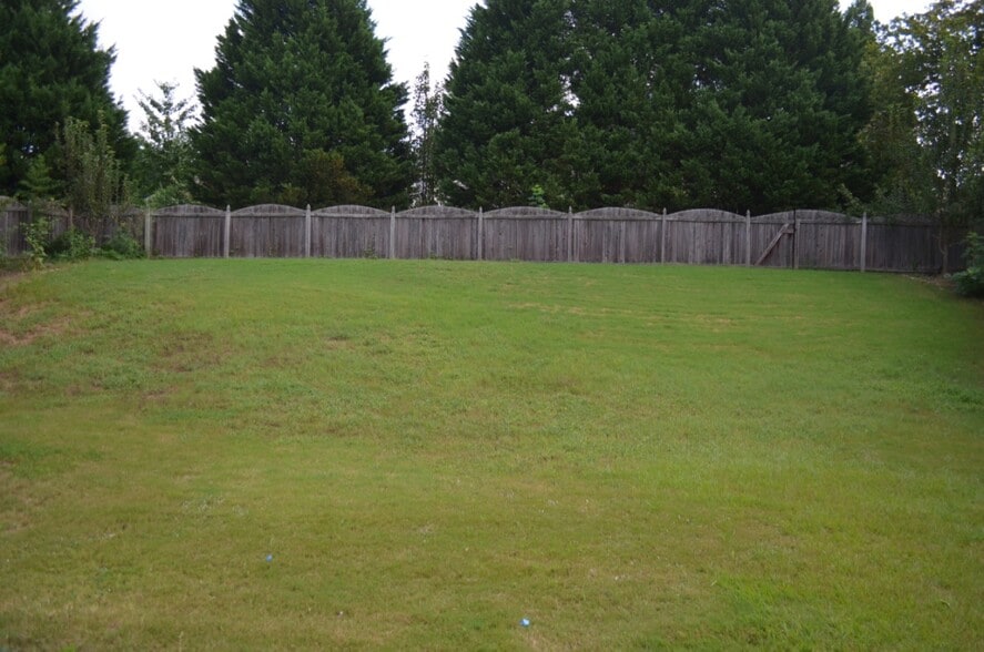 Building Photo - 11075 Regal Forest Dr.