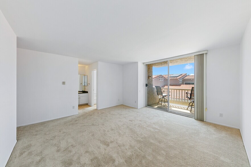 Building Photo - 28206 Rey de Copas Ln