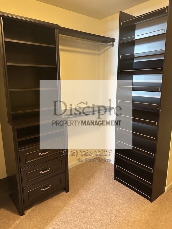 Building Photo - 169 Regency Cir