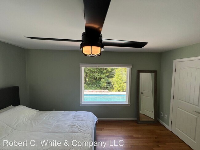 Building Photo - 3 br, 2 bath House - 11 Walker Lane