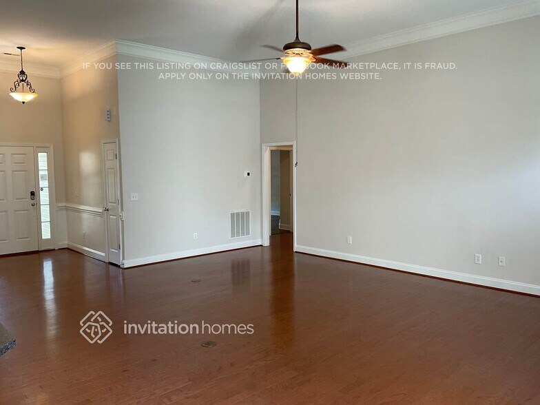 Building Photo - 136 Elizabeth Hearth Rd