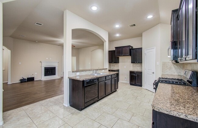 Building Photo - 3243 Aegean Dr