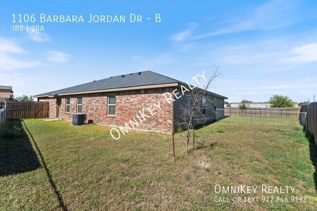 Building Photo - 1106 Barbara Jordan St