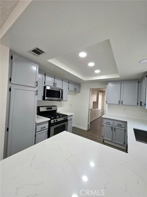 Building Photo - 13568 Live Oak St