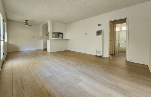 Interior Photo - 1706 Brockton Ave