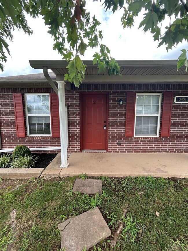 Primary Photo - 3404 SW Landau Ct