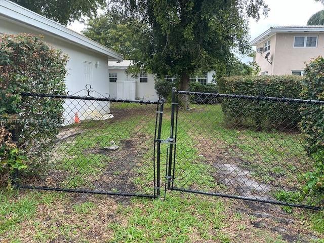 Building Photo - 3801 Ponce de Leon Blvd