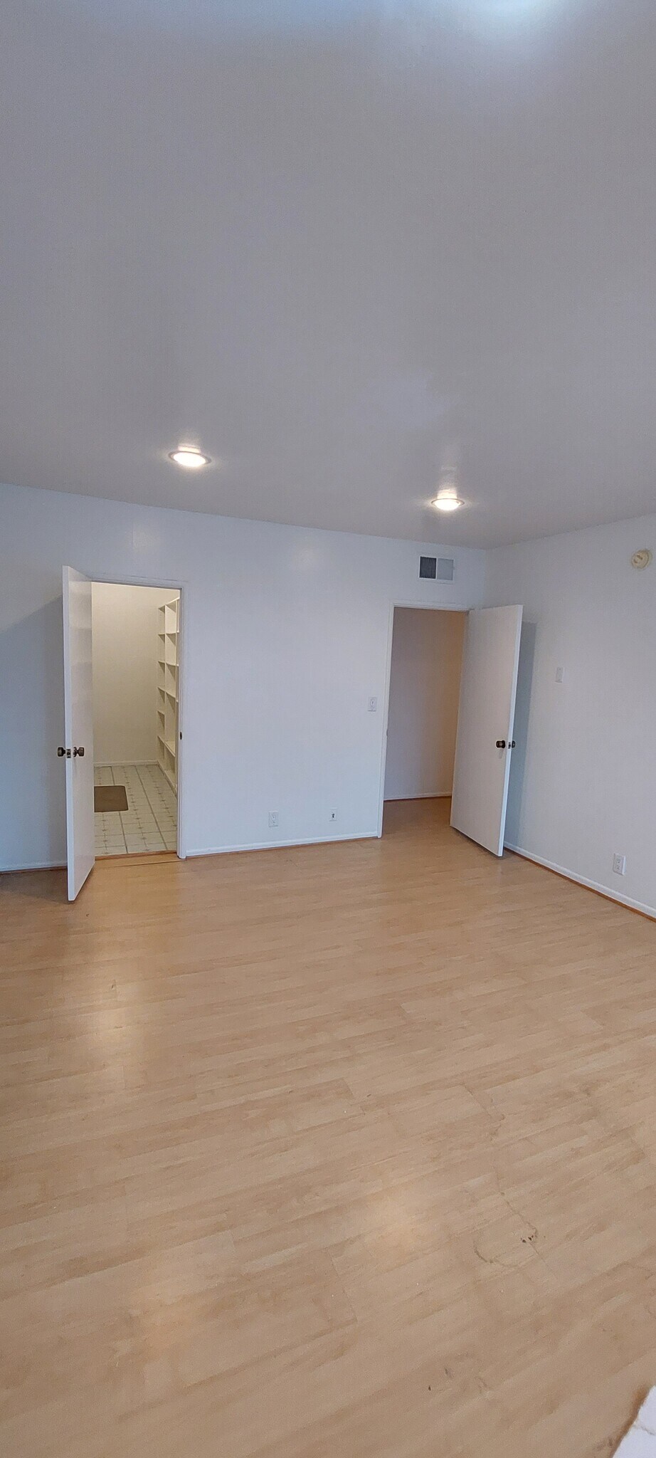 Building Photo - 1122 Peck Dr