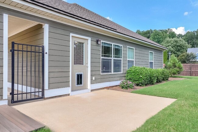 Building Photo - 2469 Waterstone Cir
