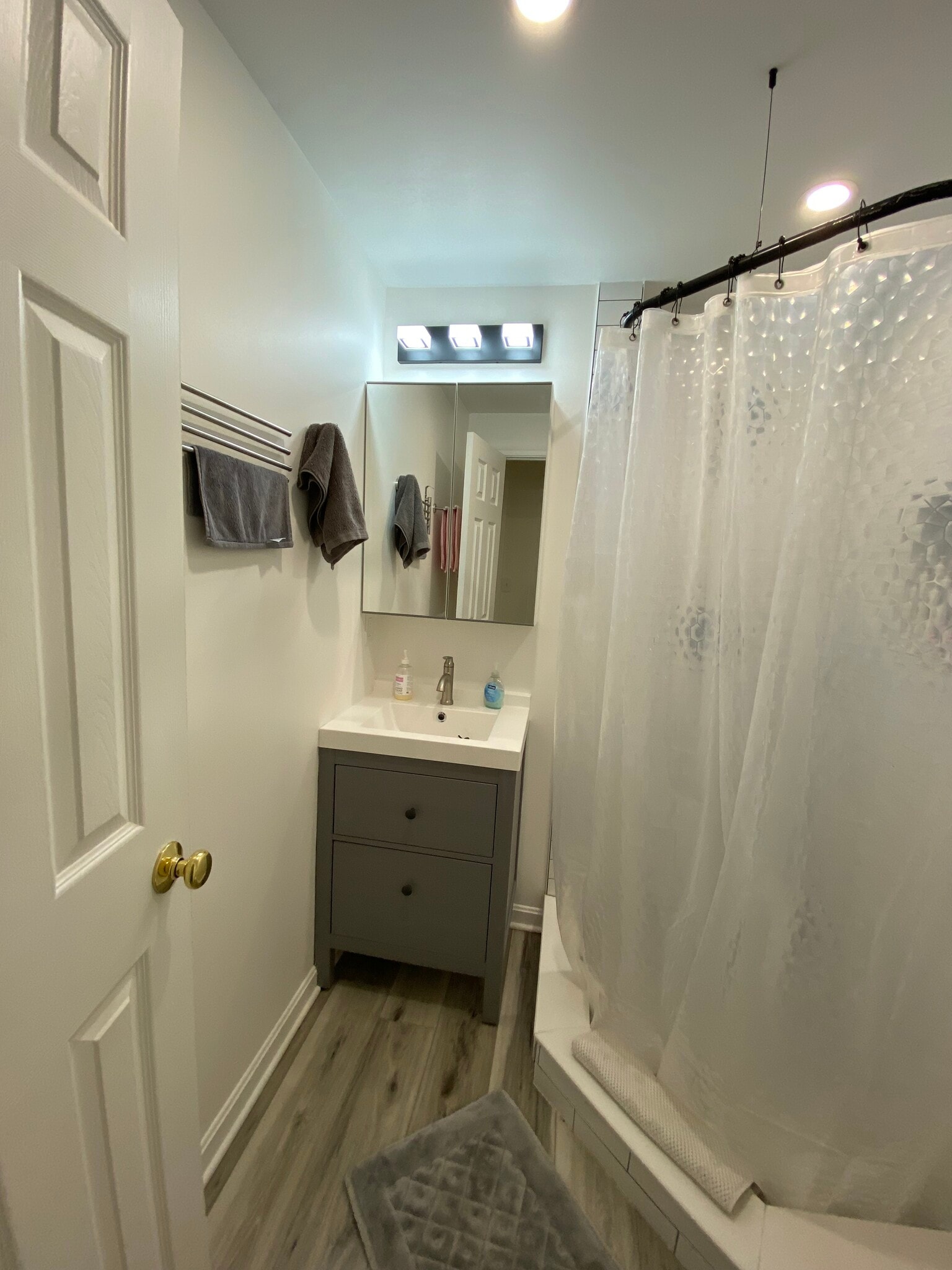 One of 3 full bathrooms - 1327 Belmont St NW