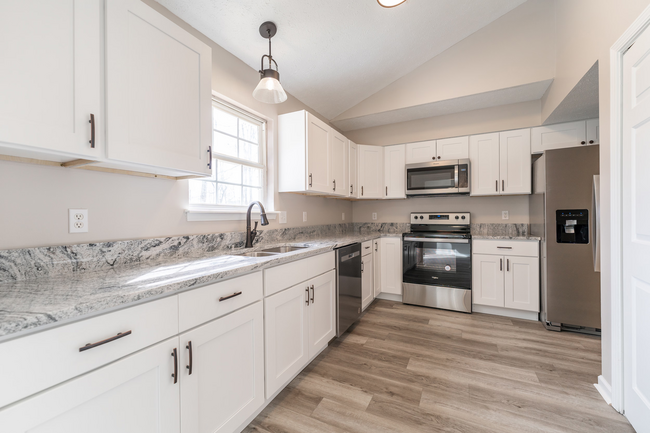 Building Photo - 11438 Shady Hollow Ln