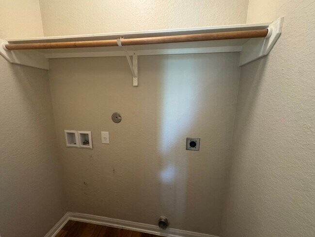 Building Photo - Spacious 3-Bedroom Home for Lease in Luckey Ranch off I-90 near Loop 1604