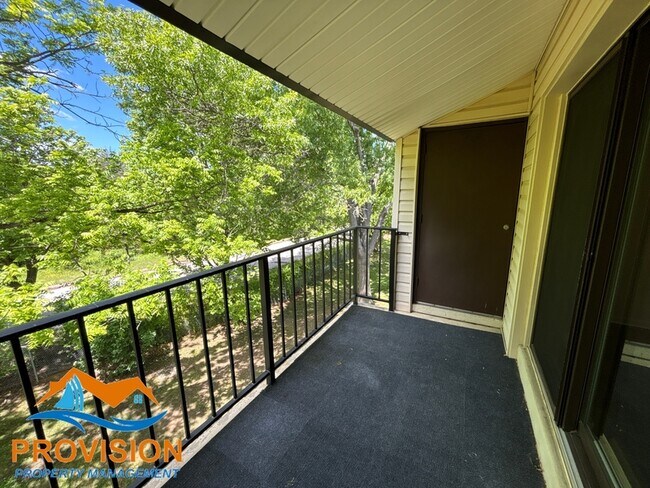 Building Photo - 2572 Riva Rd