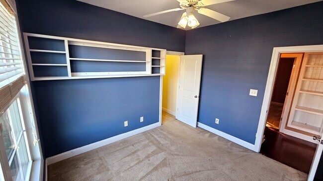 Building Photo - 3BR 2 BA Maple Hill